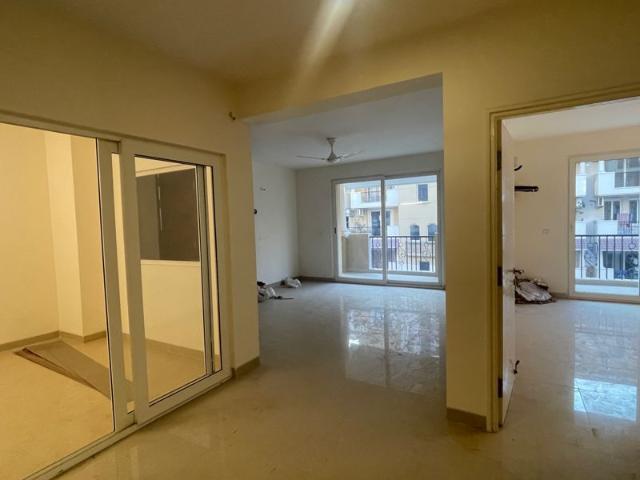 Rental | 3 BHK + 1600 Sq.Ft. Apartment in Emaar Emerald Floors Premier