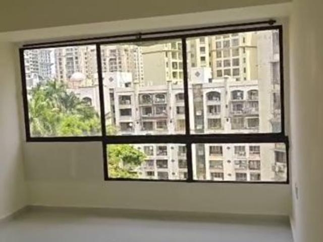 Rental | 3 BHK 1600 Sq.Ft. Apartment in Express Apartment
