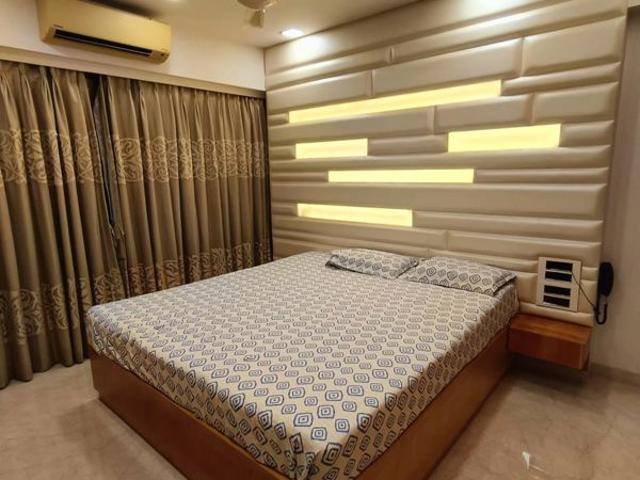 Rental | 3 BHK 1600 Sq.Ft. Apartment in Khar West