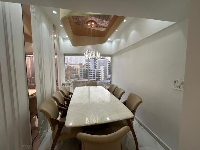 Rental | 3 BHK 1600 Sq.Ft. Apartment in Kumar Kruti