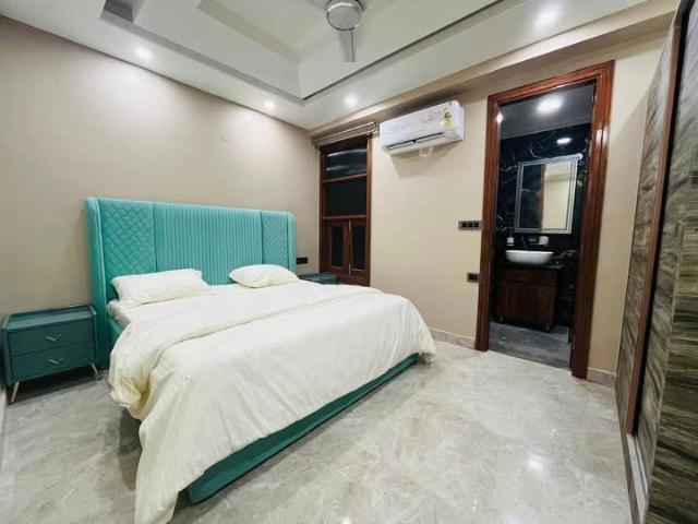 Rental | 3 BHK 1600 Sq.Ft. Apartment in Jawahar Nagar