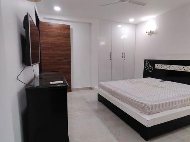 Rental | 3 BHK 1600 Sq.Ft. Apartment in Oxy Beaumonde