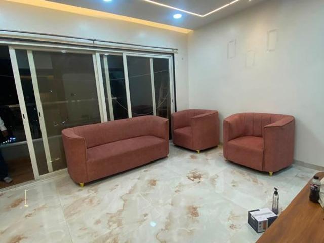 Rental | 3 BHK + 1600 Sq.Ft. Apartment in Lunkad Goldcoast