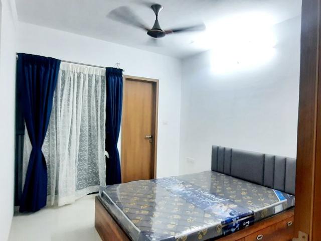 Rental | 3 BHK 1600 Sq.Ft. Apartment in Majestique Signature Towers