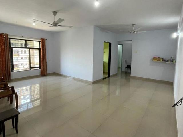Rental | 3 BHK 1600 Sq.Ft. Apartment in Meridian Apartment