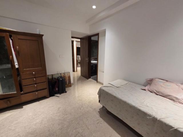 Rental | 3 BHK + 1600 Sq.Ft. Apartment in N K Parijat Mrugendra CHS