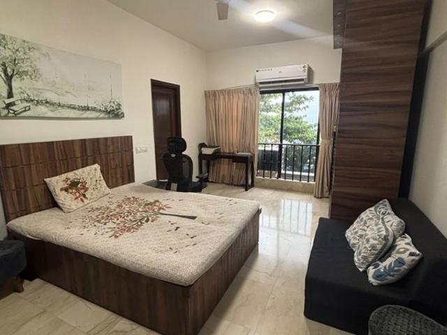 Rental | 3 BHK + 1600 Sq.Ft. Apartment in Sterling Seaface