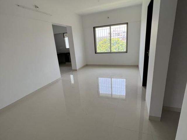 Rental | 3 BHK 1600 Sq.Ft. Apartment in Pinnacle Kalpataru