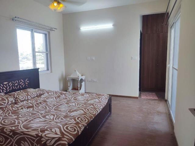 Rental | 3 BHK 1600 Sq.Ft. Apartment in Prestige Sunrise Park