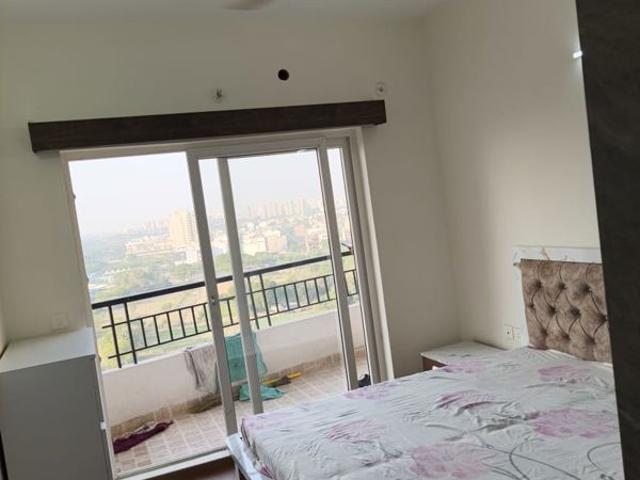 Rental | 3 BHK 1607 Sq.Ft. Apartment in BPTP Park Grandeura