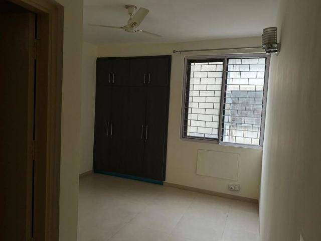 Rental | 3 BHK 1617 Sq.Ft. Apartment in Vatika Primrose Floors