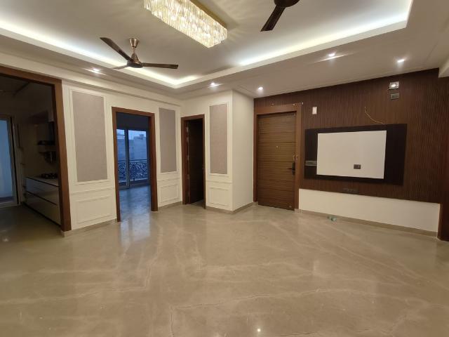 Rental | 3 BHK + 1616 Sq.Ft. Apartment in Raj One Good Earth