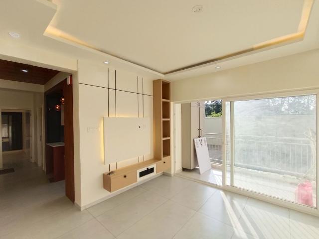 Rental | 3 BHK 1620 Sq.Ft. Apartment in Casagrand Boulevard