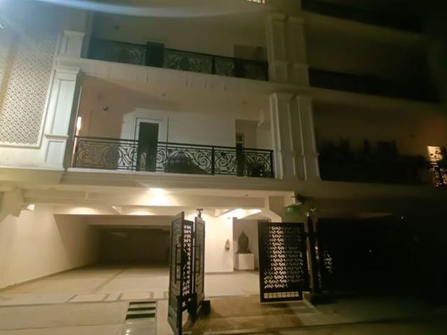 Rental | 3 BHK + 1620 Sq.Ft. Apartment in Anant Raj The Estate Floors