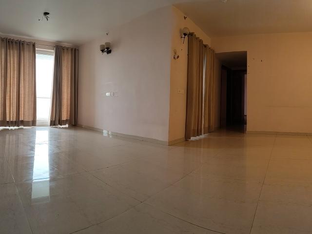 Rental | 3 BHK 1625 Sq.Ft. Apartment in Omaxe Royal Residency Faridabad