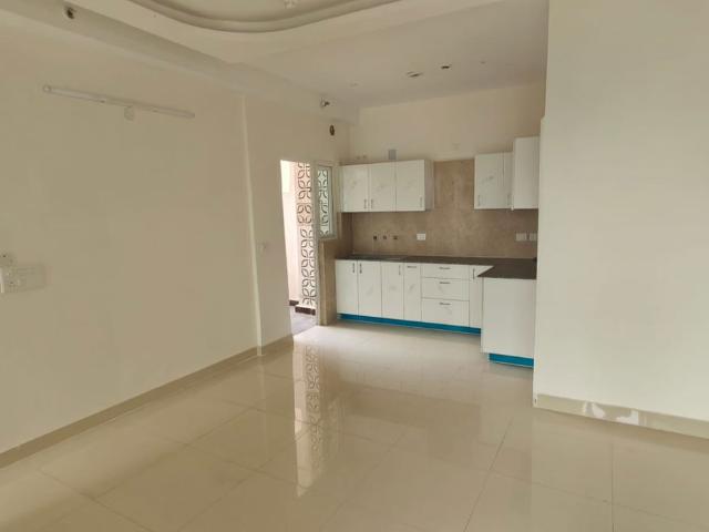 Rental | 3 BHK 1625 Sq.Ft. Apartment in Samridhi Luxuriya Avenue