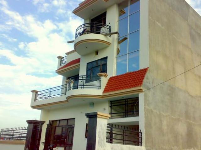 Rental | 3 BHK + 1625 Sq.Ft. Independent House in Sector 5