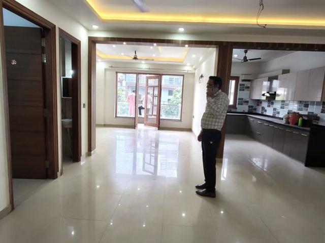Rental | 3 BHK + 162 Sq.Mt. Independent House in Sector 100