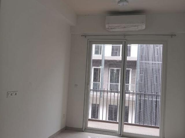 Rental | 3 BHK + 1630 Sq.Ft. Apartment in Smart World Orchard