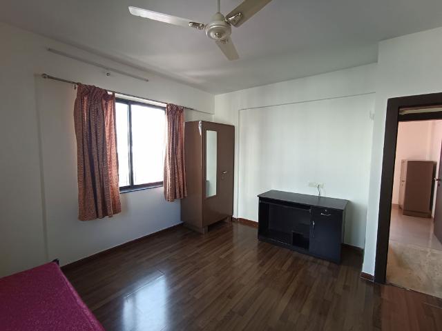 Rental | 3 BHK 1637 Sq.Ft. Apartment in Gera Regent Park