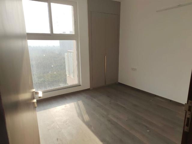 Rental | 3 BHK 1750 Sq.Ft. Apartment in Ace Starlit