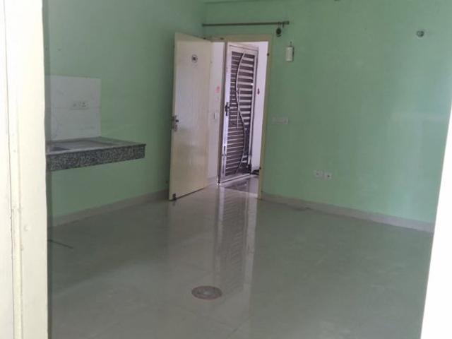 Rental | 3 BHK 1750 Sq.Ft. Apartment in GLS Crown Avenue