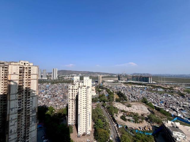 Rental | 3 BHK + 1750 Sq.Ft. Apartment in Dosti Eastern Bay