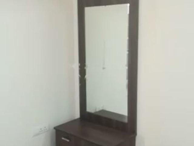 Rental | 3 BHK 1750 Sq.Ft. Apartment in DLF Regal Gardens