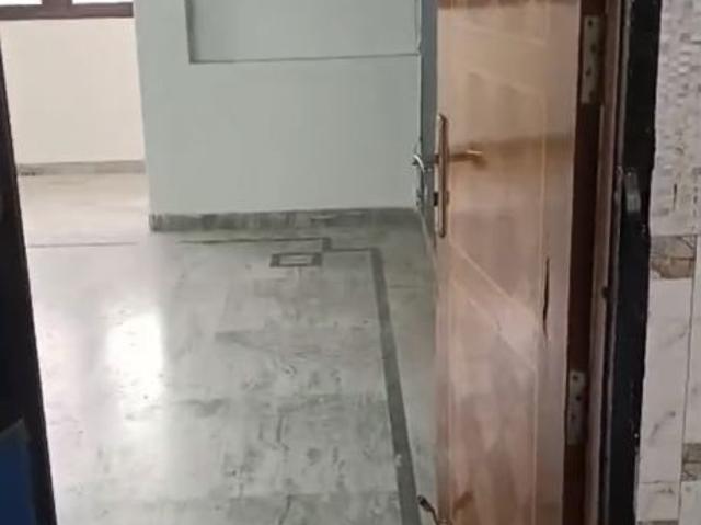 Rental | 3 BHK 1750 Sq.Ft. Apartment in Sector 12 Dwarka