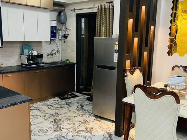 Rental | 3 BHK 1750 Sq.Ft. Apartment in Rise Organic Homes
