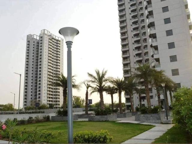Rental | 3 BHK 1760 Sq.Ft. Apartment in Paras Dews