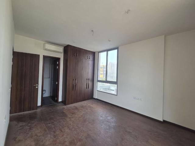 Rental | 3 BHK + 1766 Sq.Ft. Apartment in Piramal Vaikunth