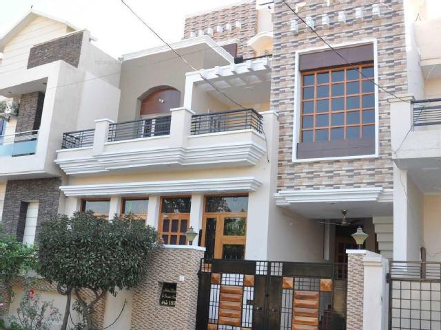 Rental | 3 BHK + 1766 Sq.Ft. Independent House in Sector 4