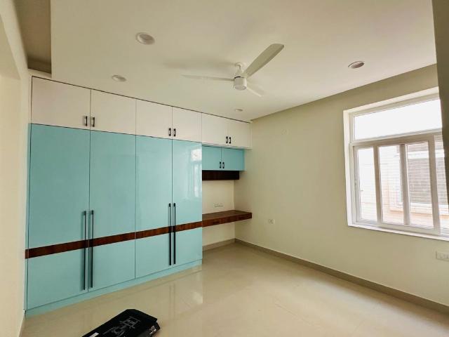 Rental | 3 BHK + 1769 Sq.Ft. Apartment in Hill Ridge Springs