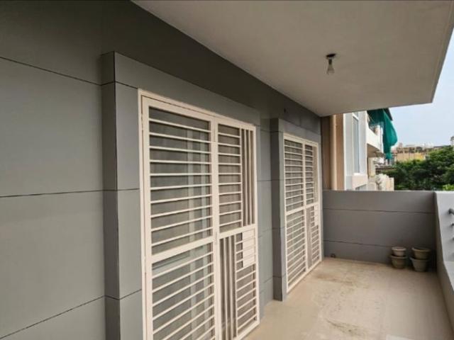 Rental | 3 BHK + 1778 Sq.Ft. Apartment in BPTP Park 81