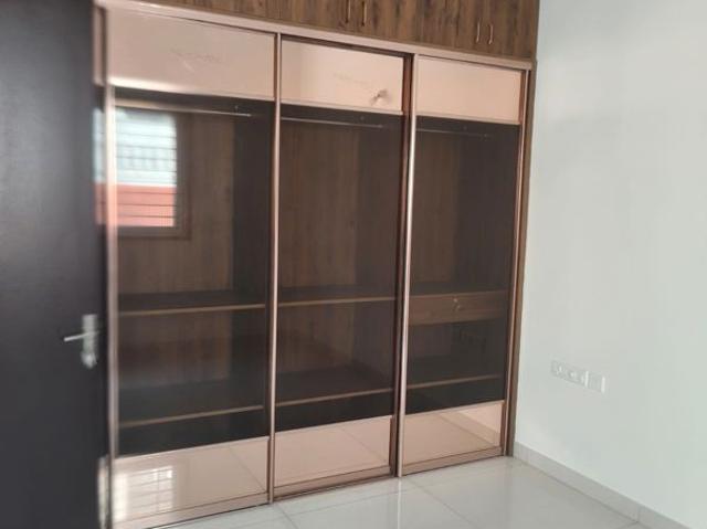 Rental | 3 BHK 1780 Sq.Ft. Apartment in Prestige Park Square