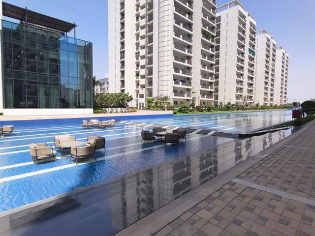 Rental | 3 BHK 1789 Sq.Ft. Apartment in Central Park Flower Valley Aqua Front Towers