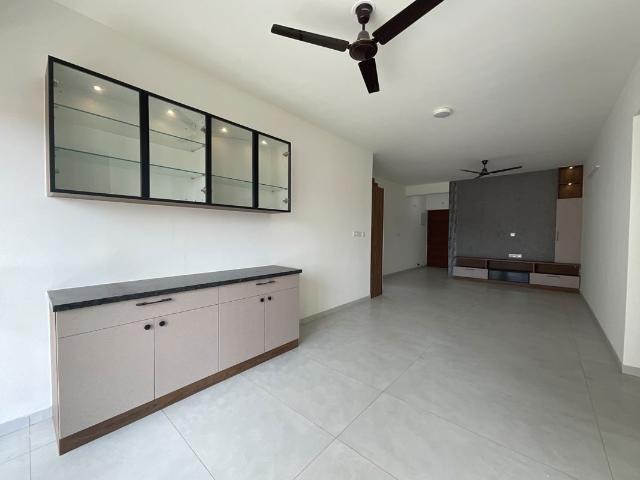 Rental | 3 BHK 1700 Sq.Ft. Apartment in Casagrand Boulevard