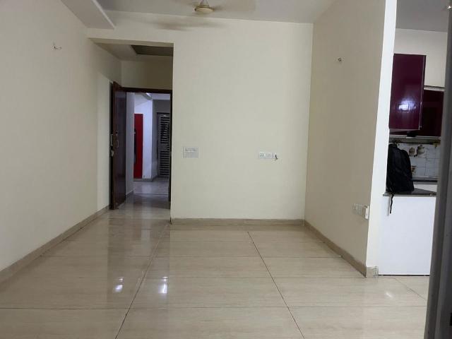 Rental | 3 BHK 1700 Sq.Ft. Apartment in Gaur Sportswood
