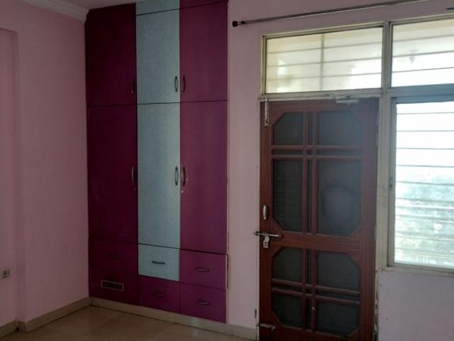 Rental | 3 BHK + 1700 Sq.Ft. Apartment in Eldeco Elegante