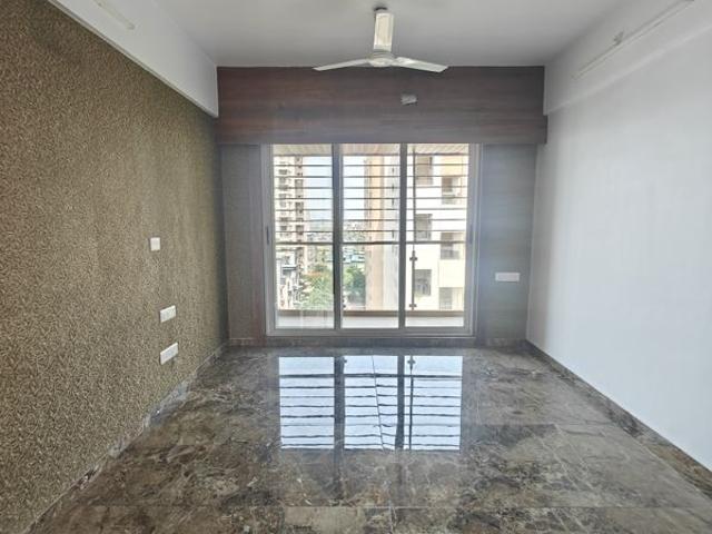Rental | 3 BHK 1700 Sq.Ft. Apartment in Laxmi Icon
