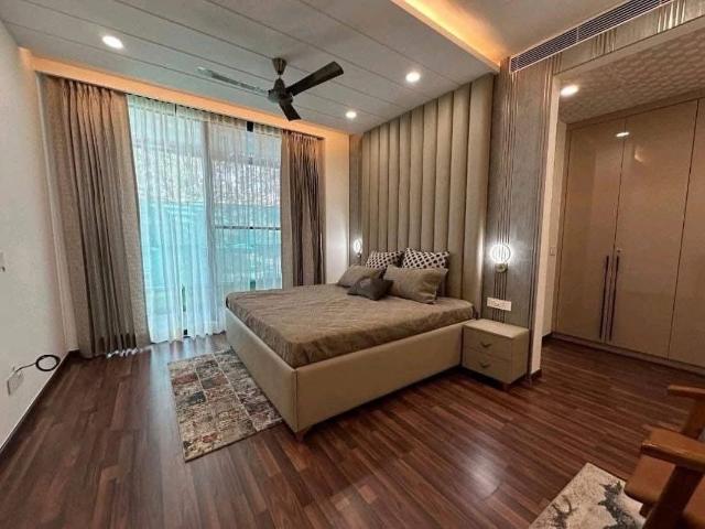 Rental | 3 BHK 1700 Sq.Ft. Apartment in Saket