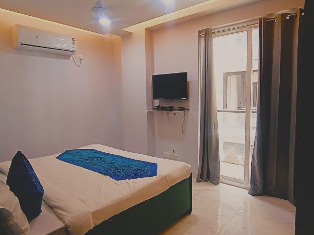Rental | 3 BHK 1700 Sq.Ft. Apartment in Vasant Kunj