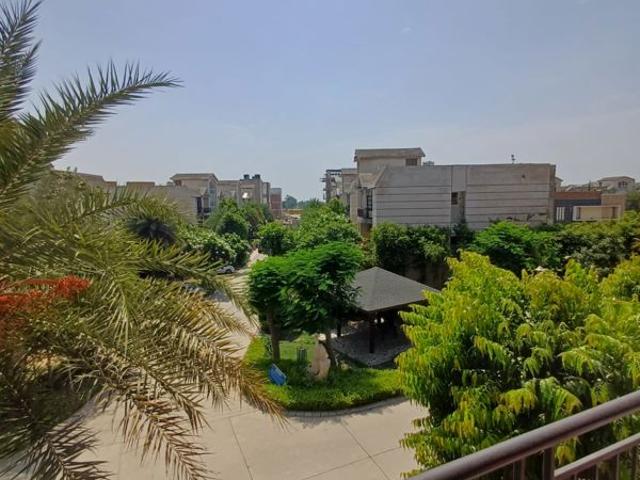 Rental | 3 BHK 1702 Sq.Ft. Apartment in Omaxe Silver Birch