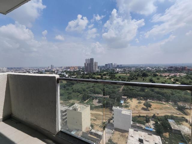 Rental | 3 BHK 1704 Sq.Ft. Apartment in Tulip Yellow