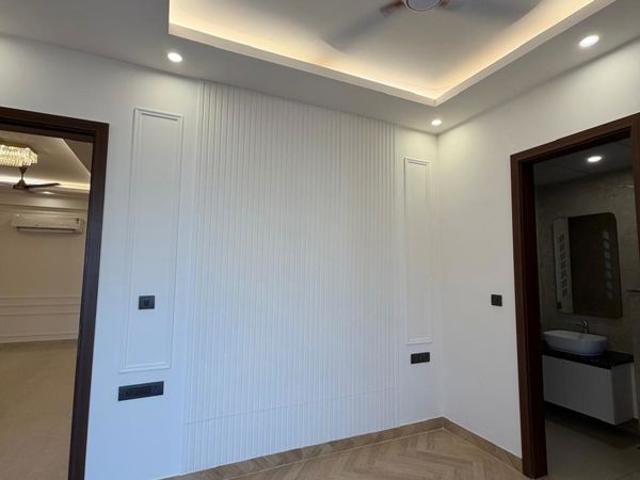 Rental | 3 BHK + 1712 Sq.Ft. Apartment in Raj One Good Earth