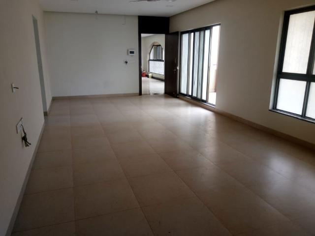 Rental | 3 BHK + 1715 Sq.Ft. Apartment in Konark Krish 2