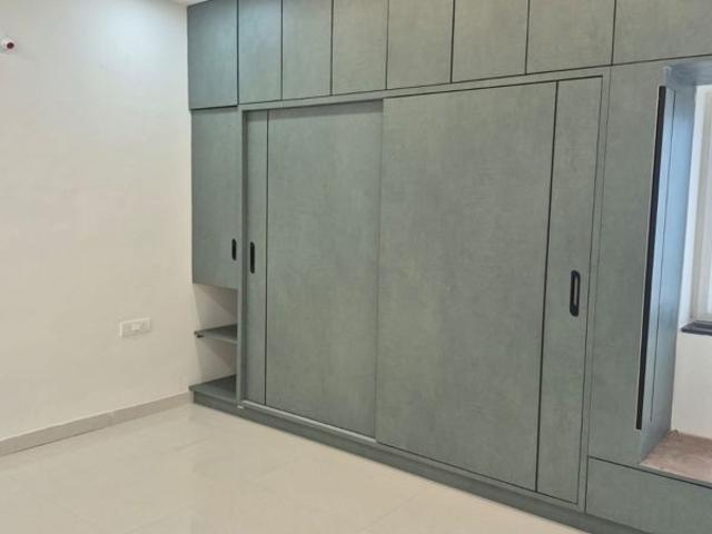 Rental | 3 BHK + 1730 Sq.Ft. Apartment in Goldstone Jewel Park