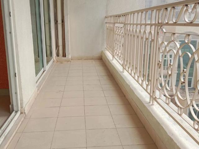 Rental | 3 BHK 1730 Sq.Ft. Apartment in Mahagun Mirabella