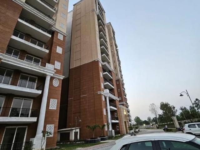 Rental | 3 BHK 1850 Sq.Ft. Apartment in Ambika Florence Park